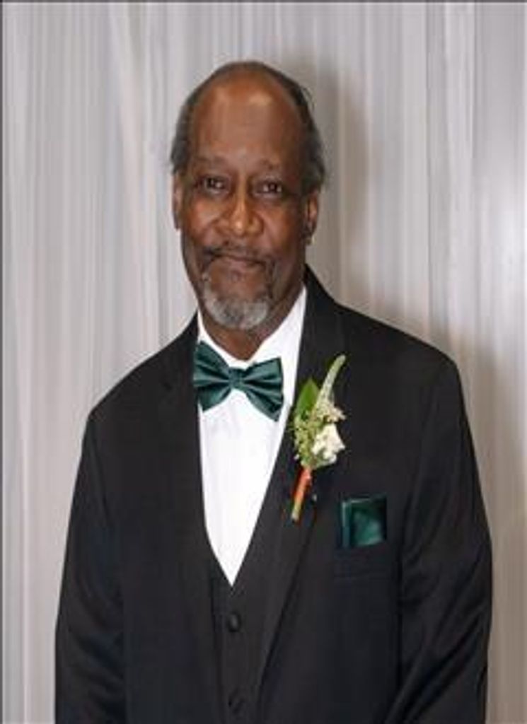 Richard Russell Profile Photo