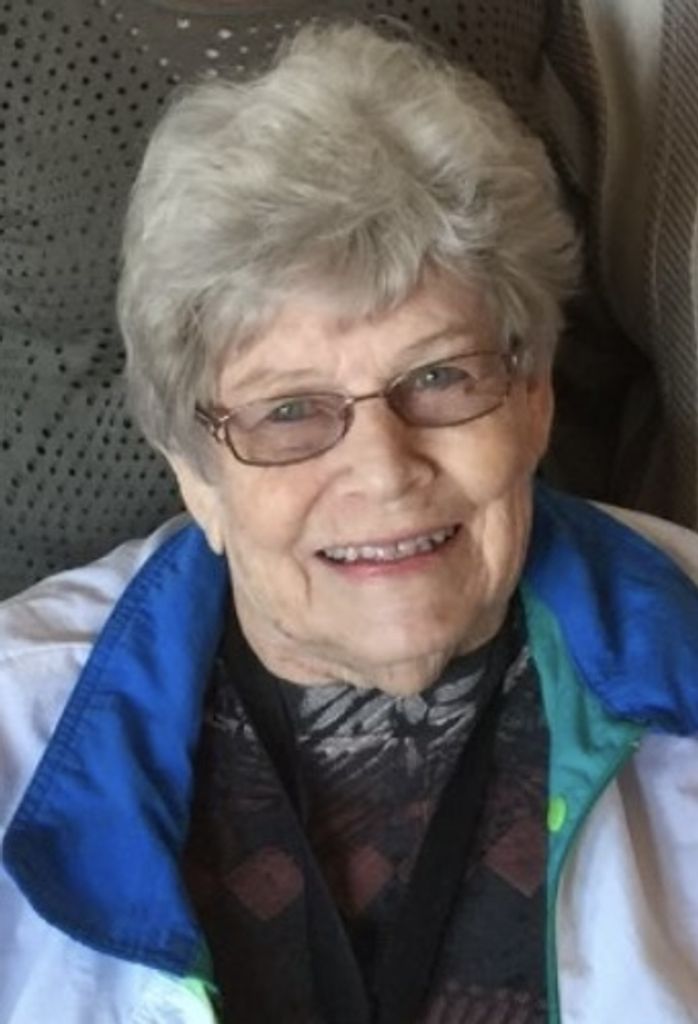 Eva Moore Profile Photo