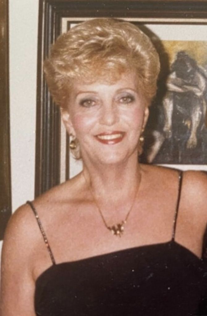 Maureen (Wagner)  Poulakidas