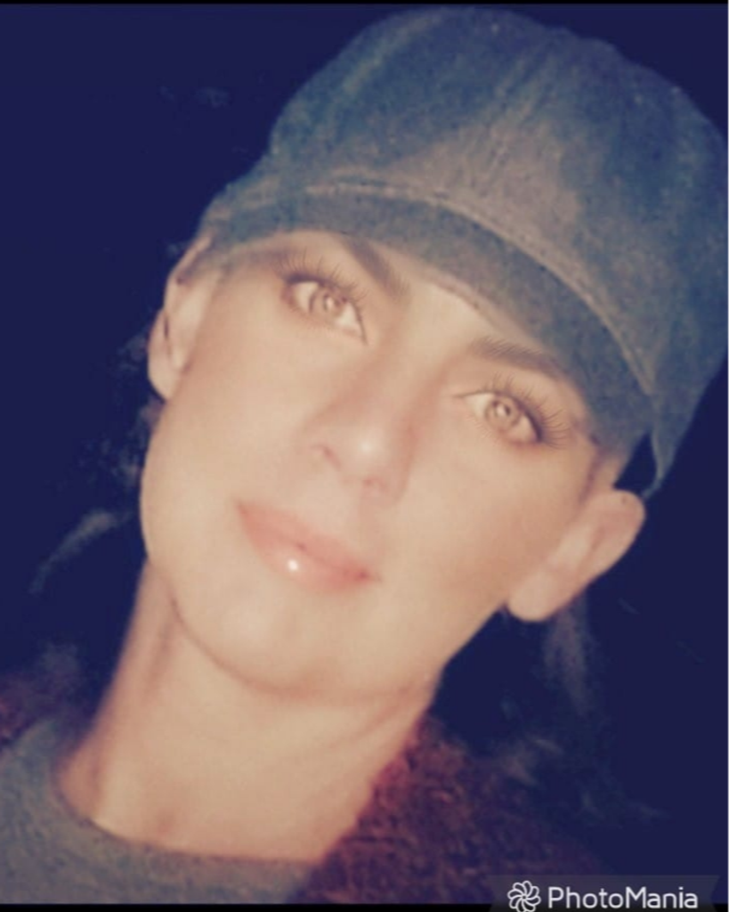 Amanda "Mandy" Leigh Pinder