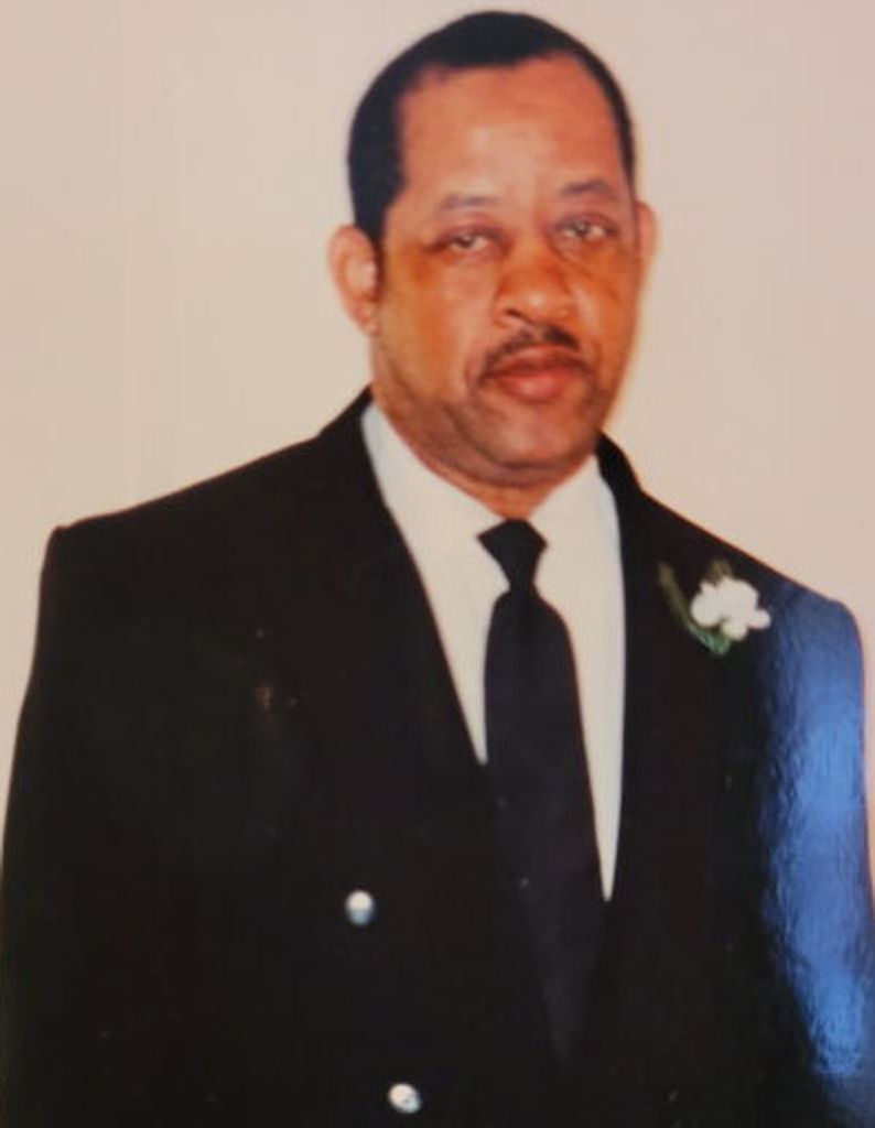 Robert Lee Moore, Sr. Profile Photo
