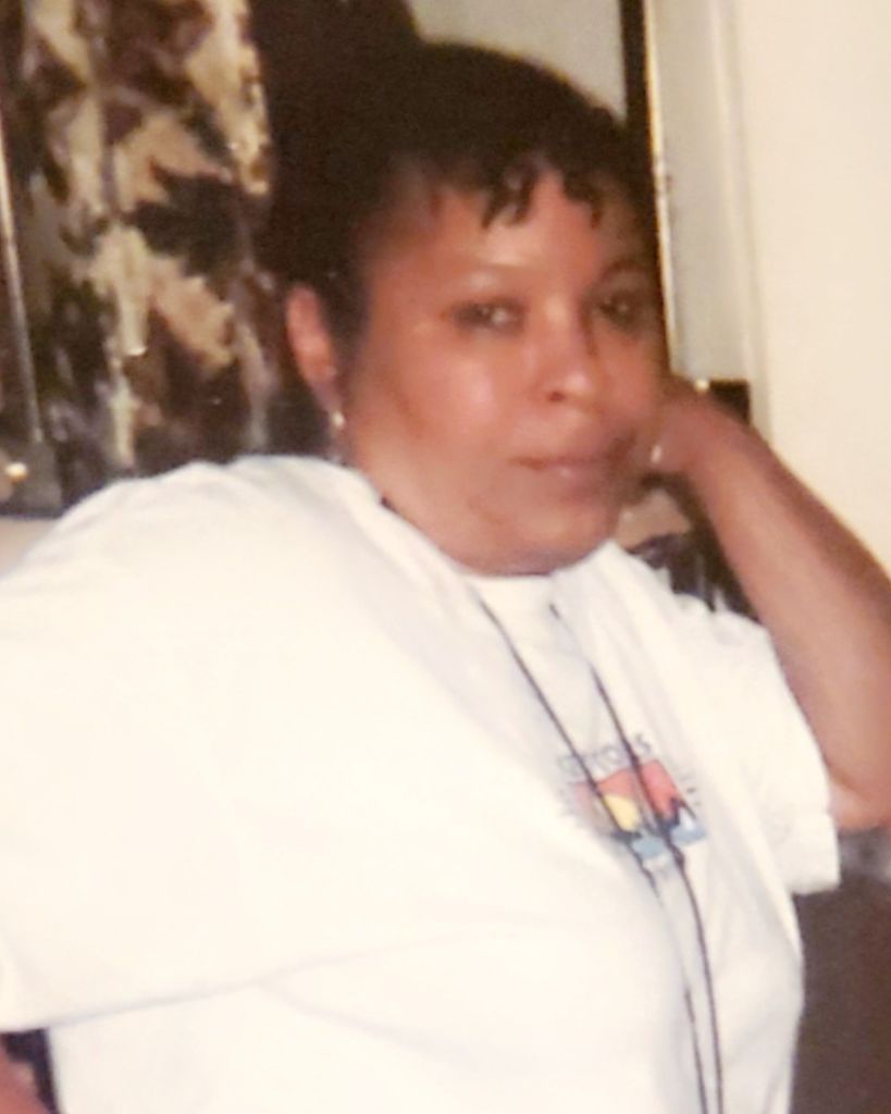 LISA GRAY