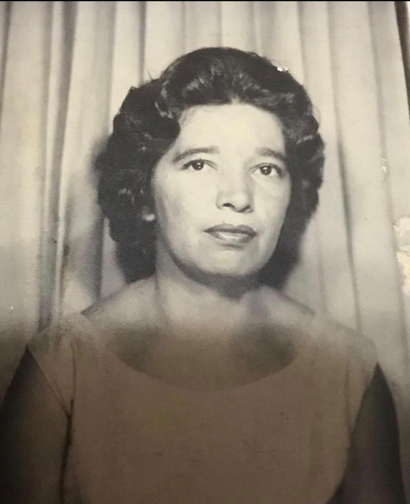 Rosa Negron Profile Photo