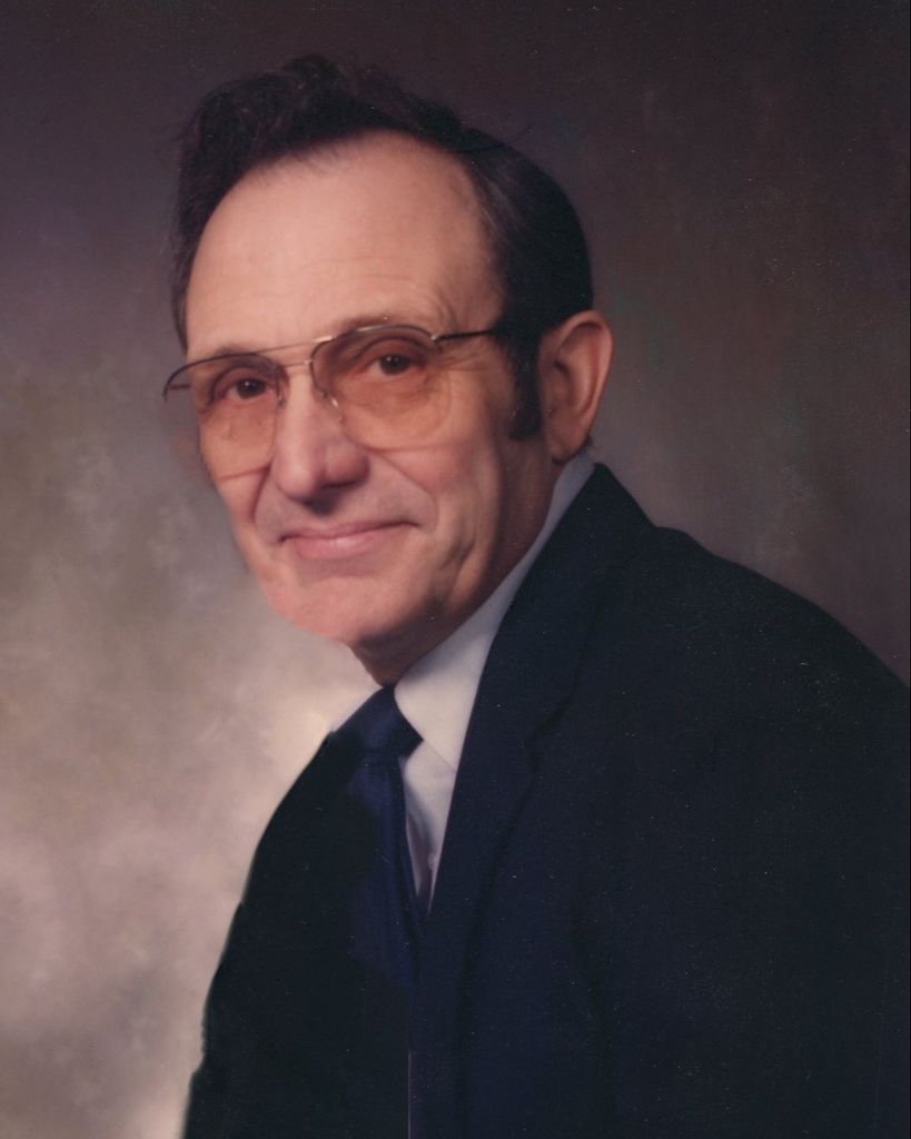 Delos L. "Dee" Nash
