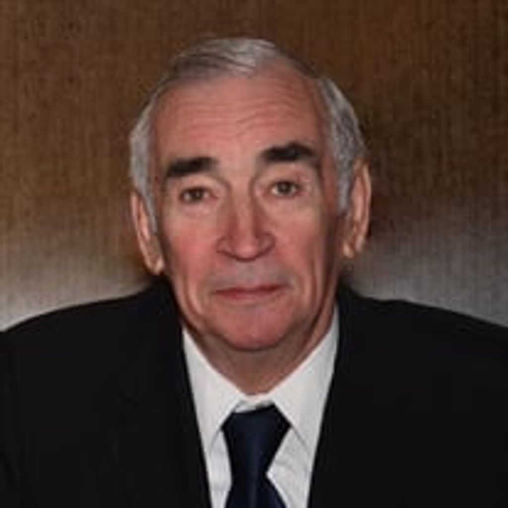 Richard J Andrews