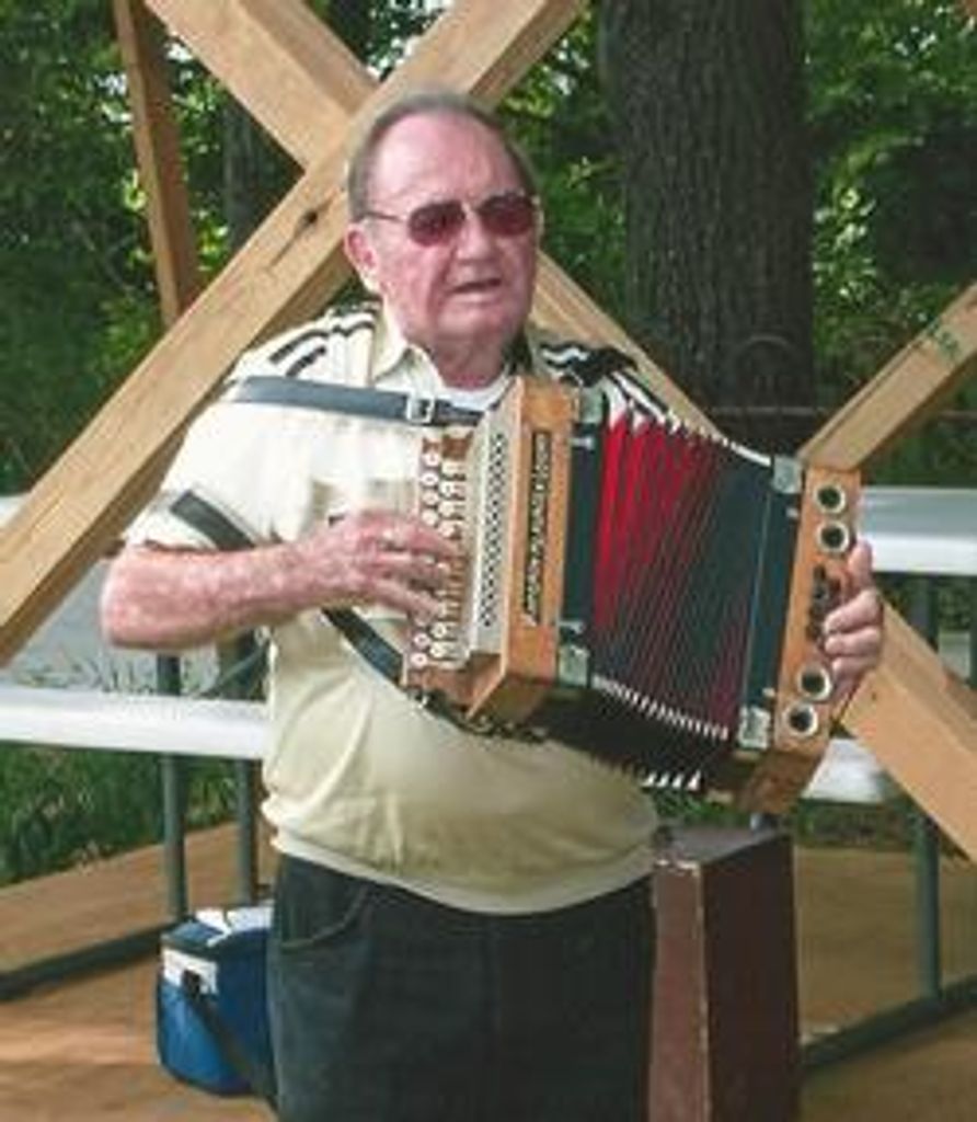 Leonard R. Lisec Profile Photo