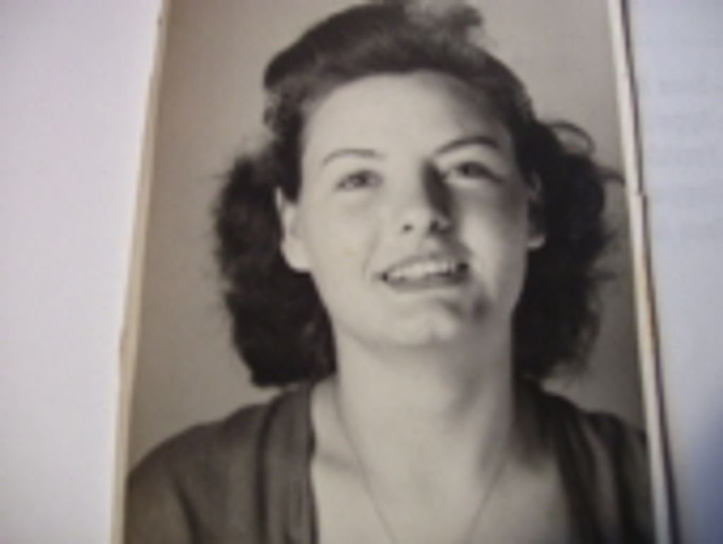 Louise Webb Profile Photo