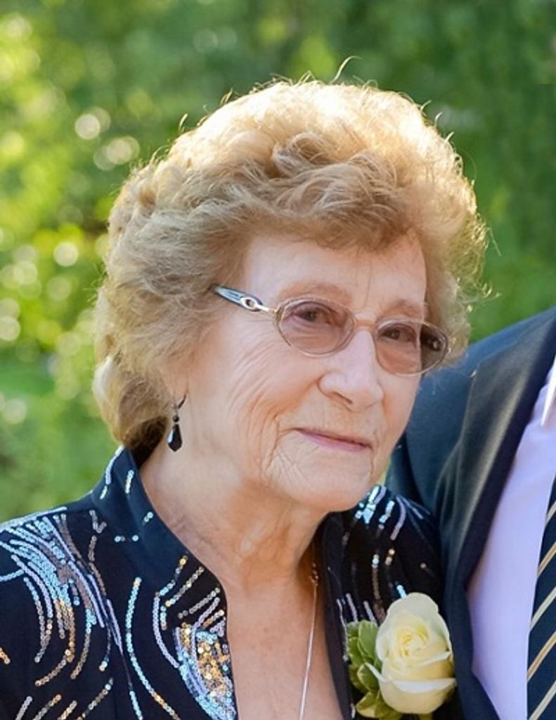 Junet Kornkven Profile Photo