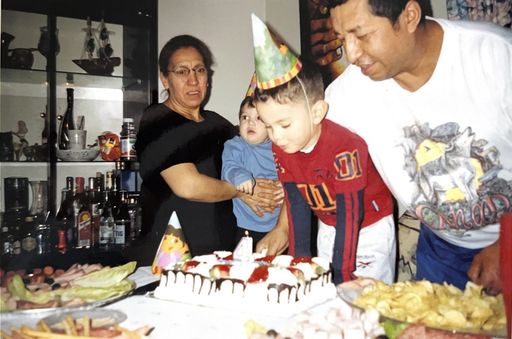 Miguel Morales photo gallery thumbnail 116 of 209