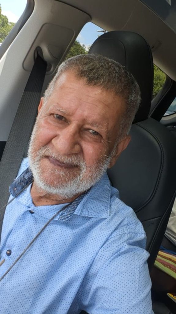 Deepak Kumar Kapoor Profile Photo