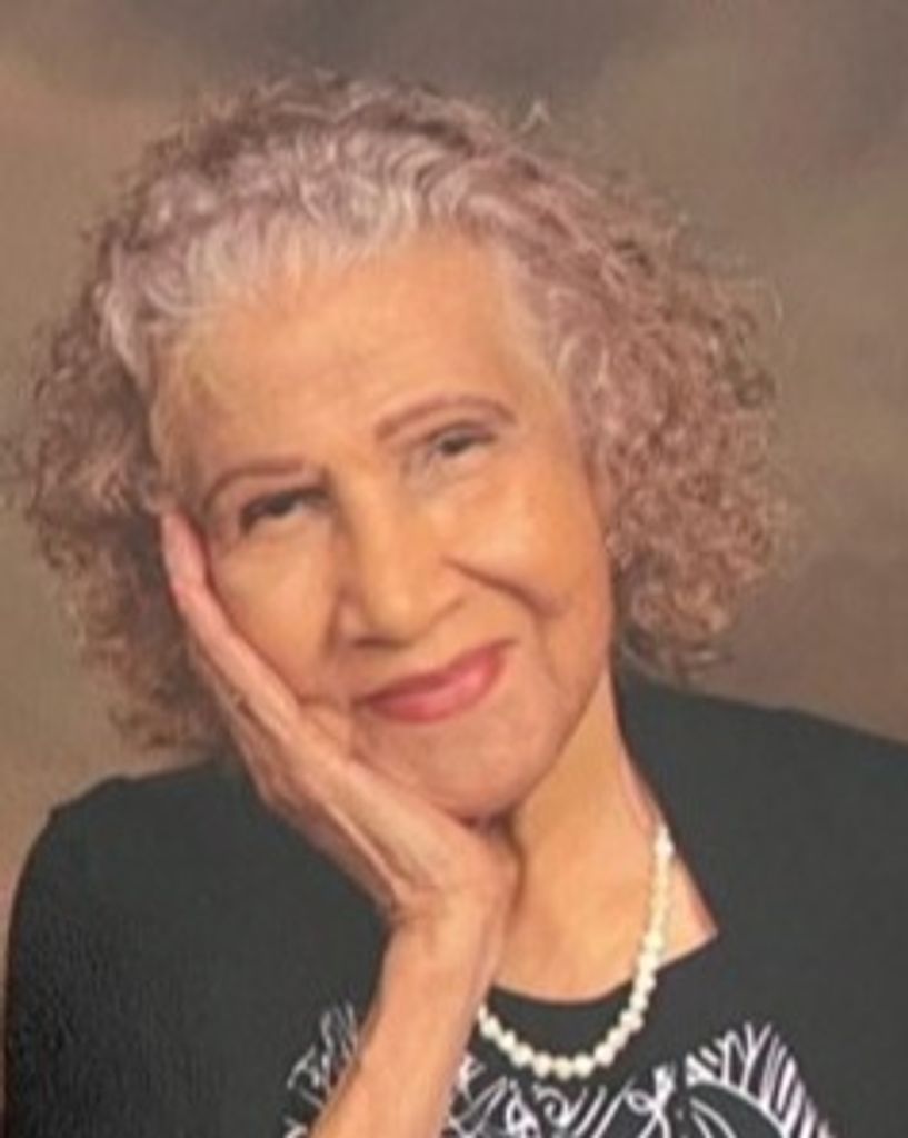 Claudia Veronica Straughn