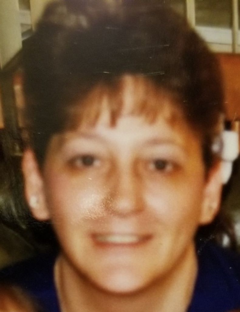 Arvazean "Sue" Kinnett Profile Photo