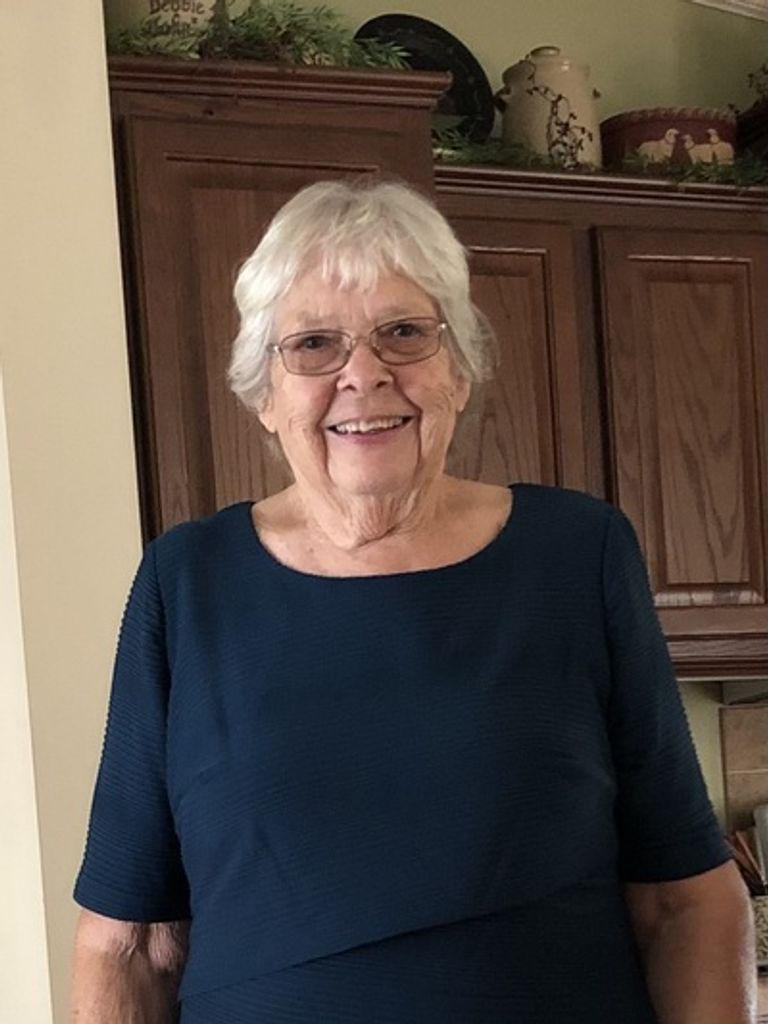 Emma Marie Dell Profile Photo