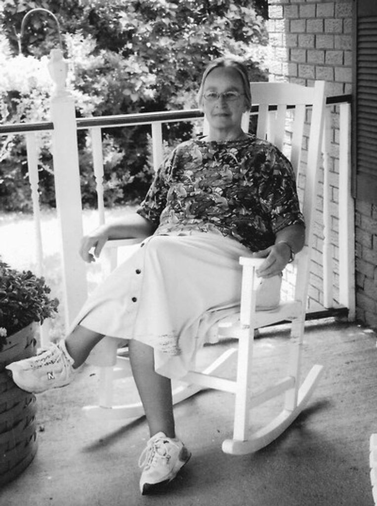 Sharon Lavaughn Luna