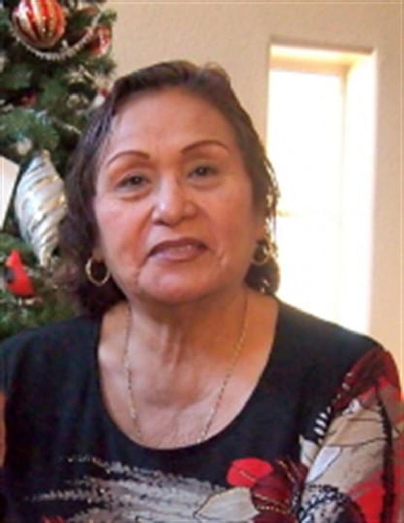 Manuela Elena Gonzales Aguilar De Licetti Profile Photo