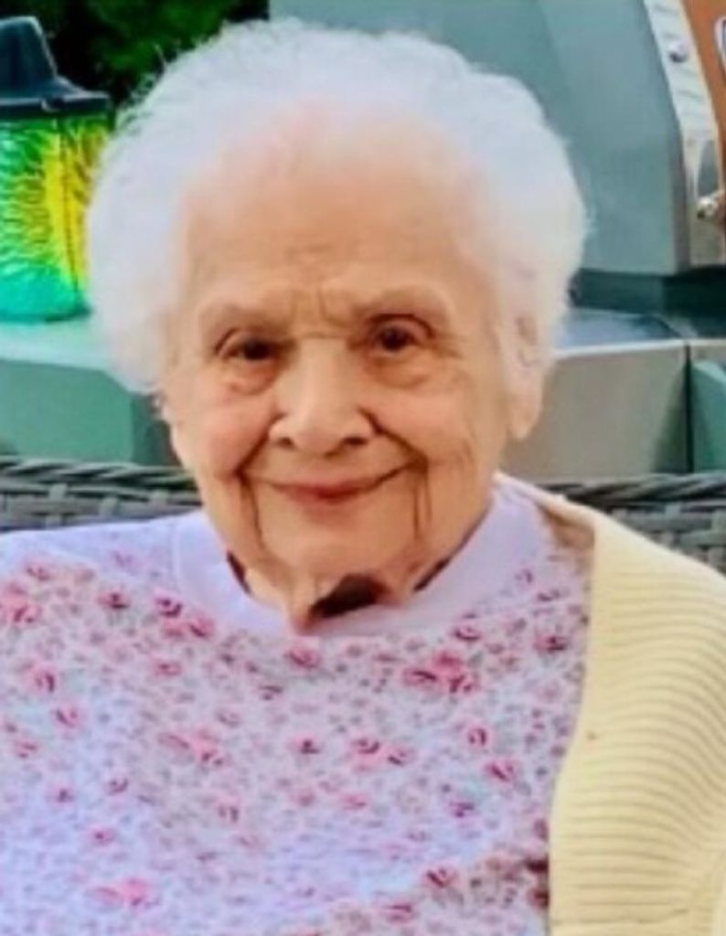 Mary E. (Petrun)  Walukas