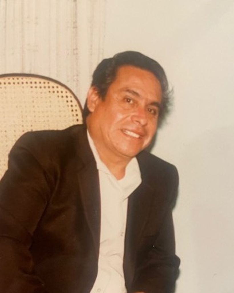 Felipe Flores
