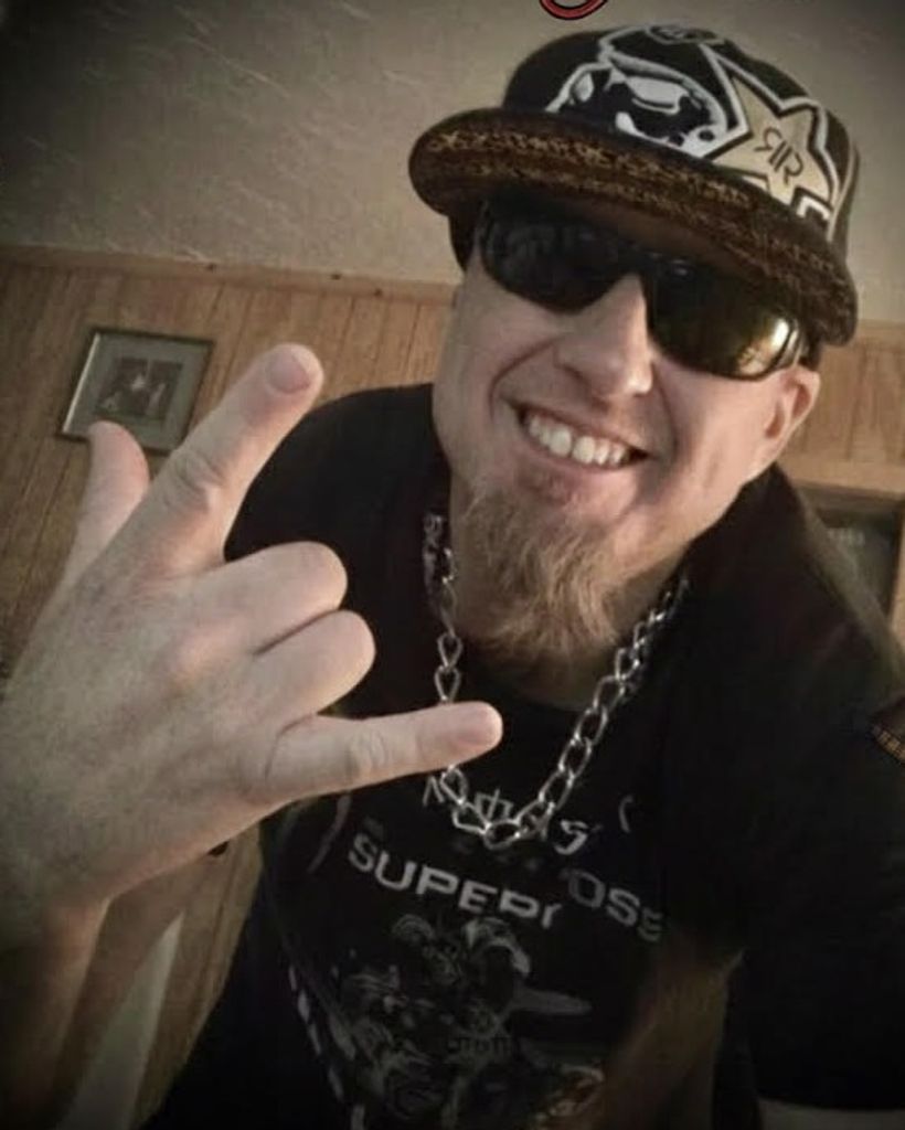 Travis Duane Robinson Profile Photo