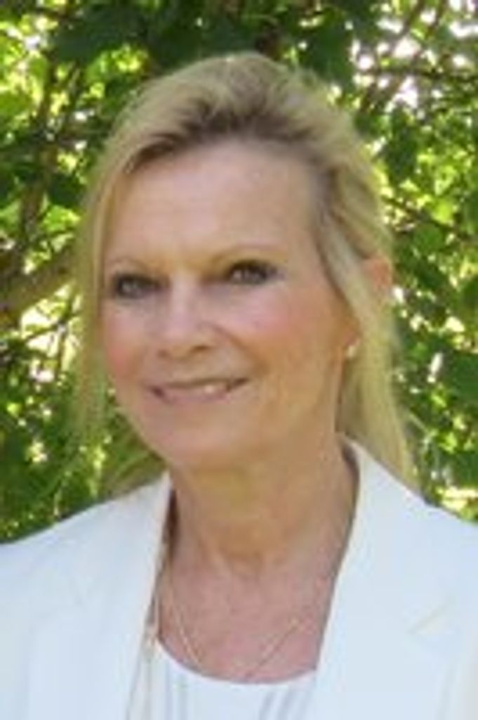 Betsy Clark