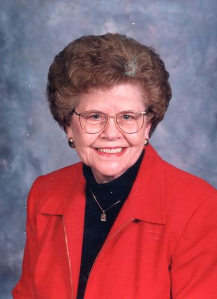 Lottie Plumley Profile Photo