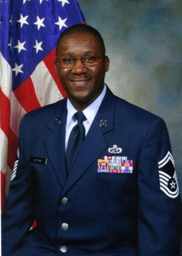 Mickey Lee Melvin Profile Photo