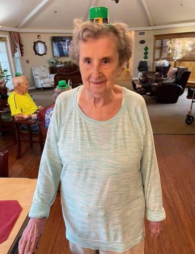 Linda Jewell (Deal)  Crosby photo gallery thumbnail 20 of 246