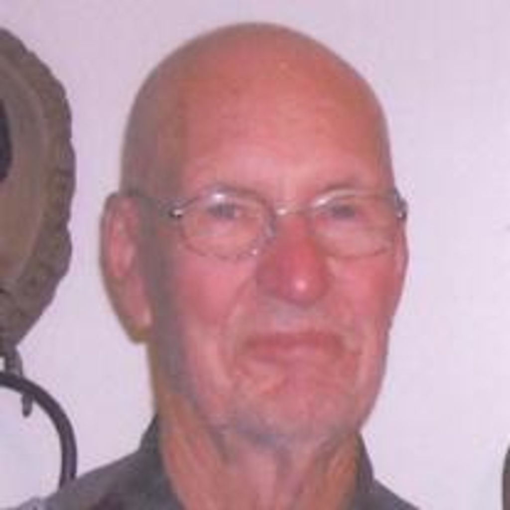 Robert Lee Holley Profile Photo