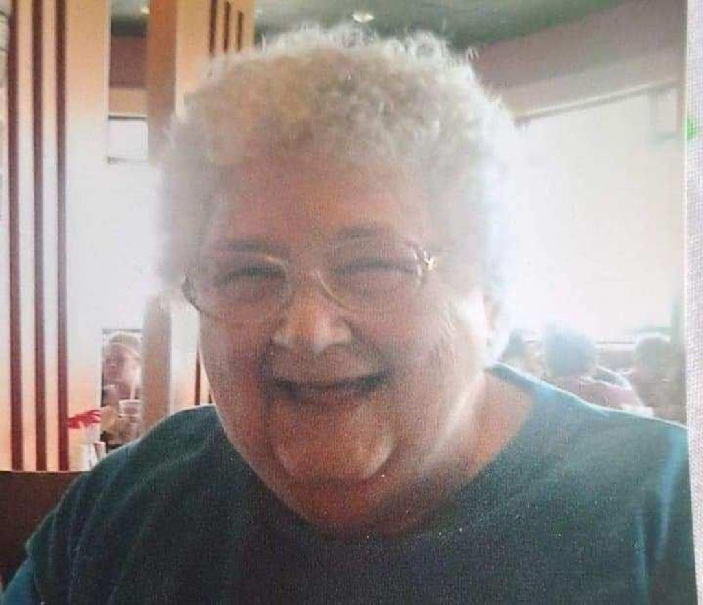 Larraine (Evans)  Barrington Profile Photo