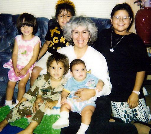 Yolanda C. Gonzalez photo gallery thumbnail 176 of 357