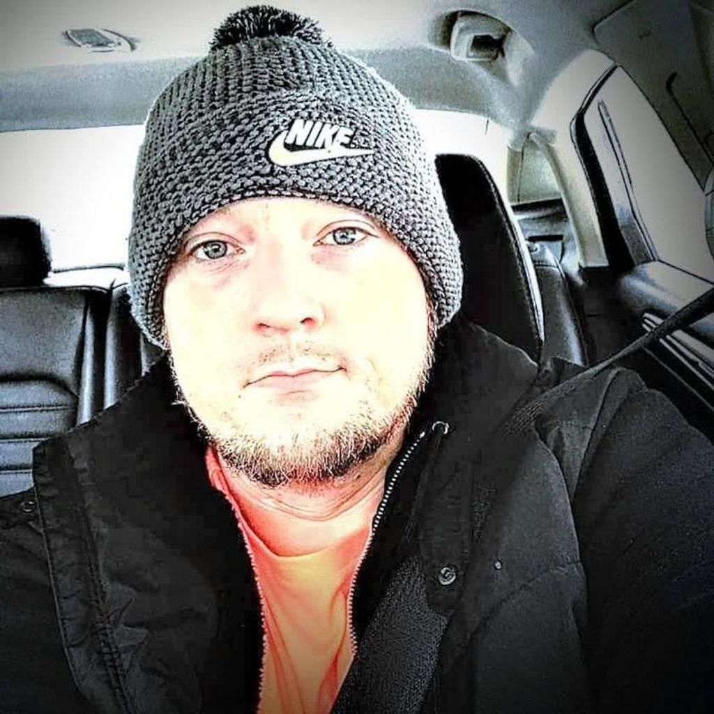 Aaron Edward Ramsey Profile Photo