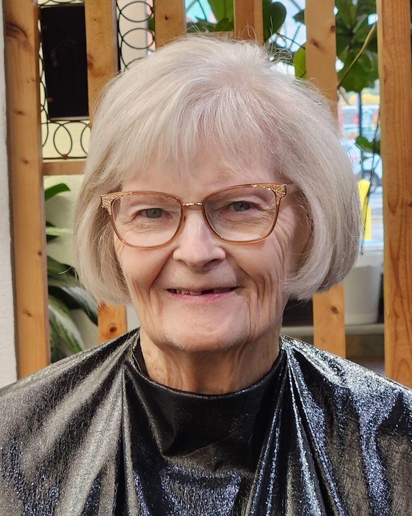 Claudia Smith