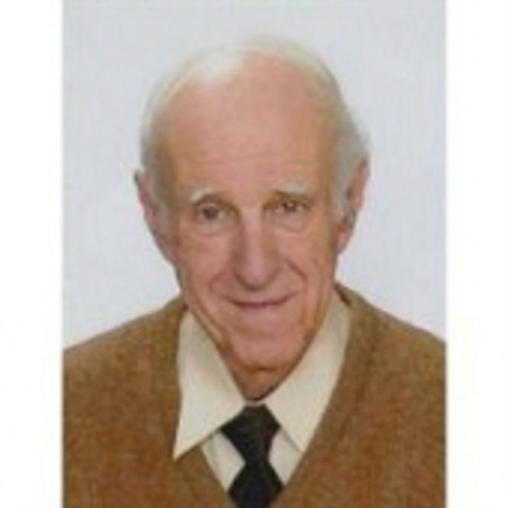 Robert L Varner