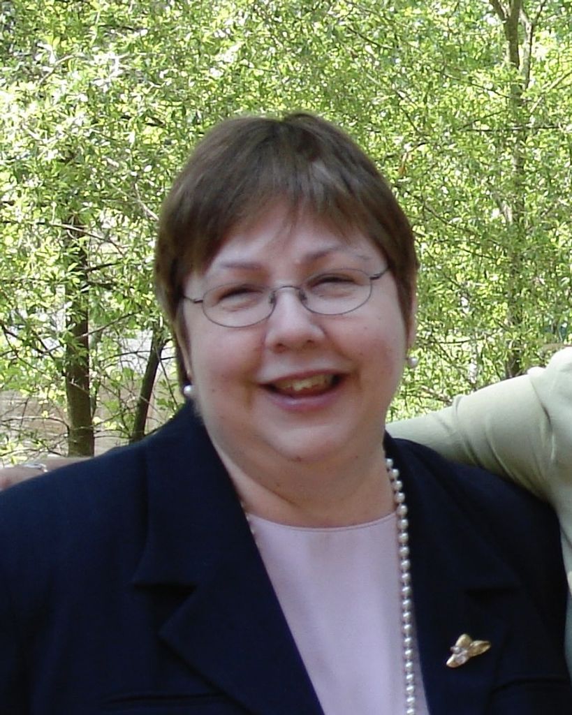 Gloria M Sidoti