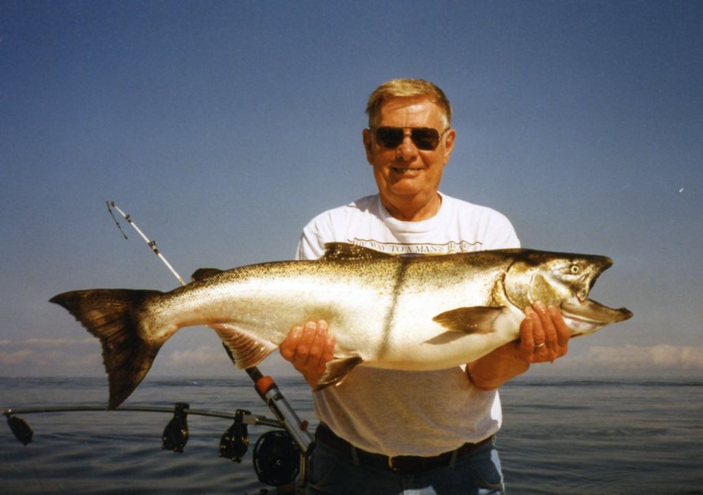 Robert "Bob" Lloyd Hamacher