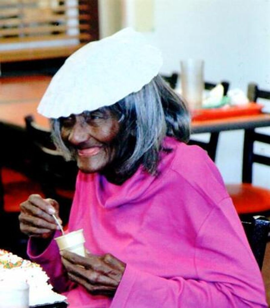 Elma Mcintyre Profile Photo