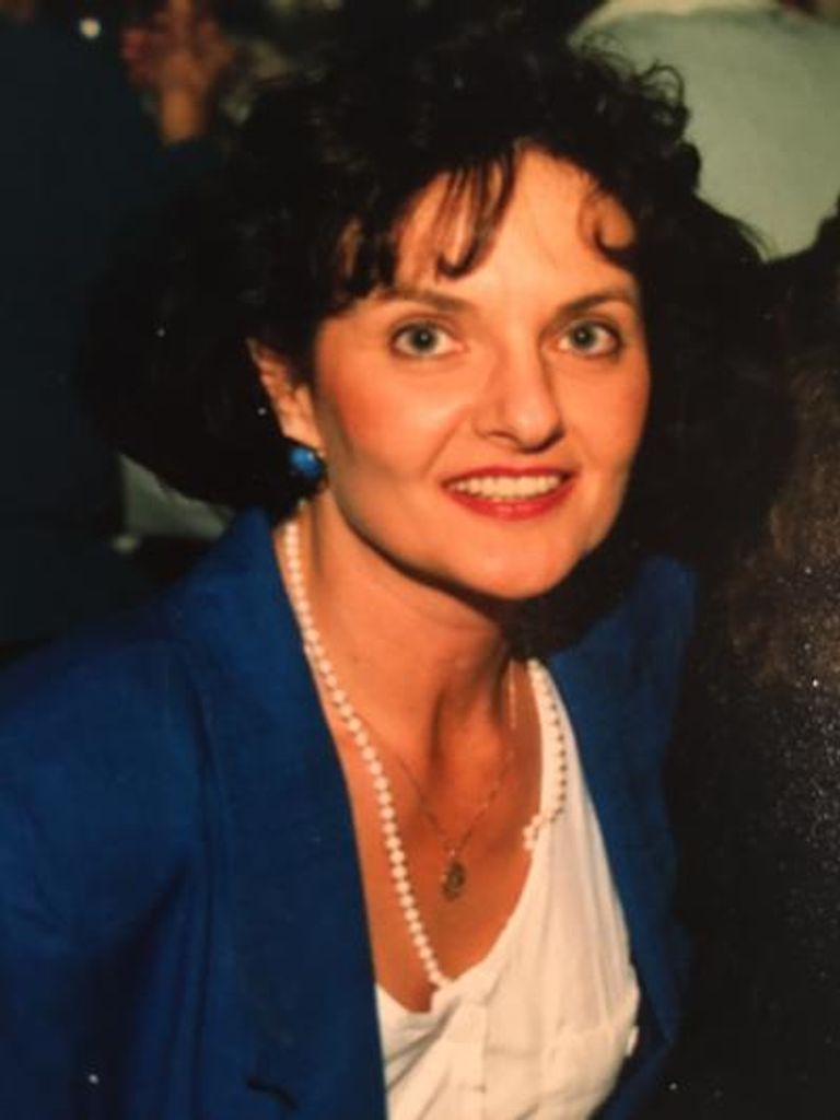 Helen Ulanowski (Nee Calinski) Profile Photo