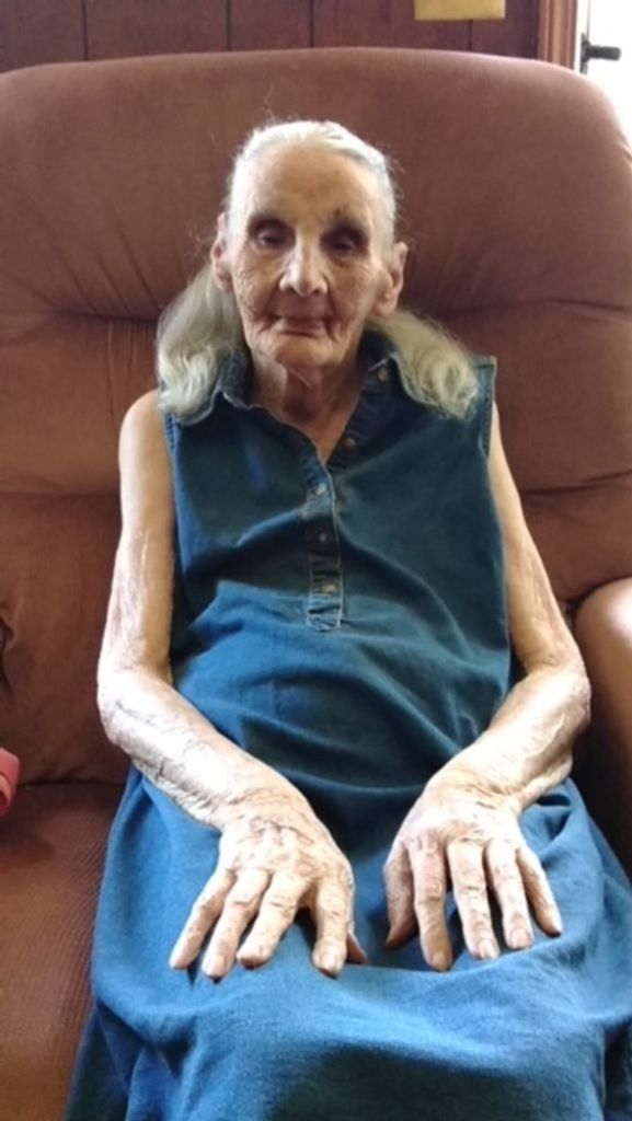 Claudia Garner Profile Photo