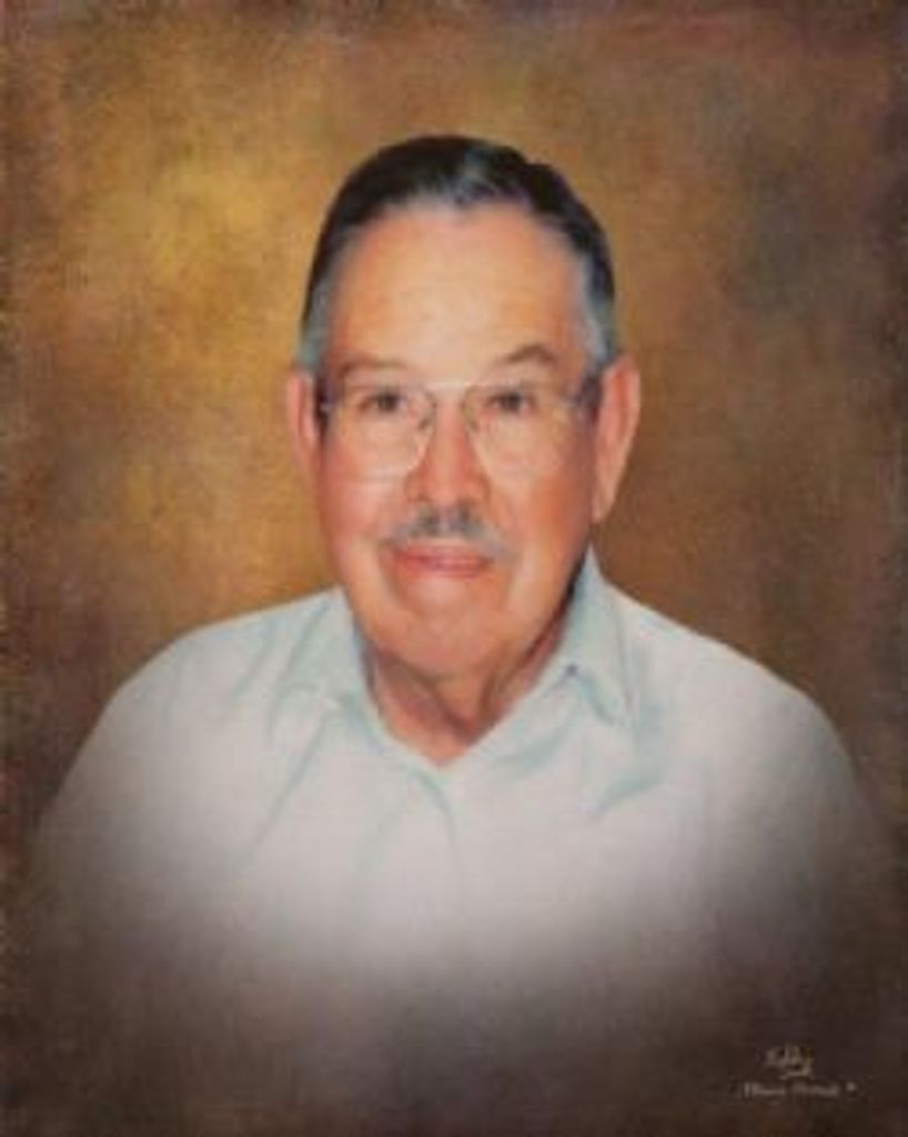 Elon Lucero