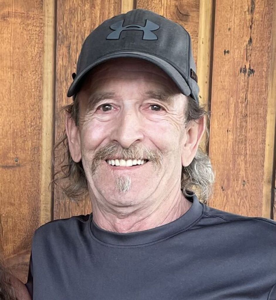 Robert Stephen Holmes Profile Photo