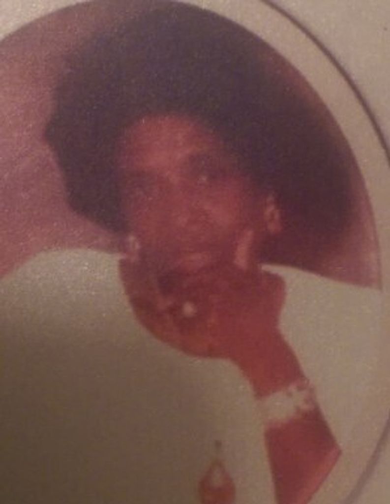 Mrs Annie Lou Johnson Profile Photo