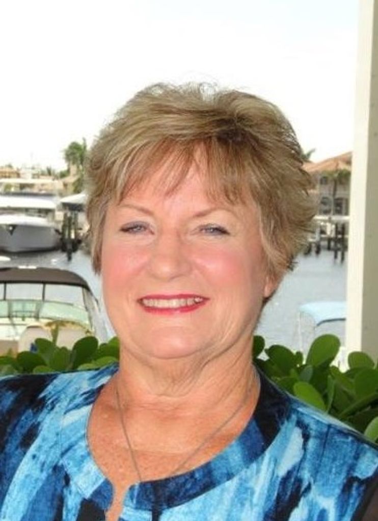 Donna S Robinson