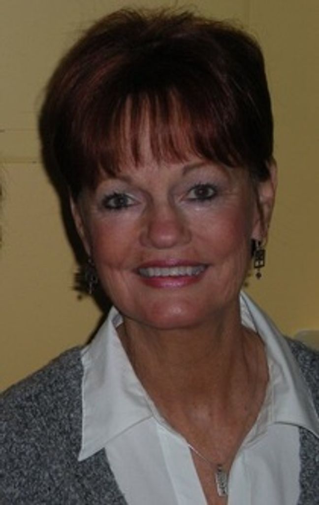 Eileen J (Boulanger) Mayo