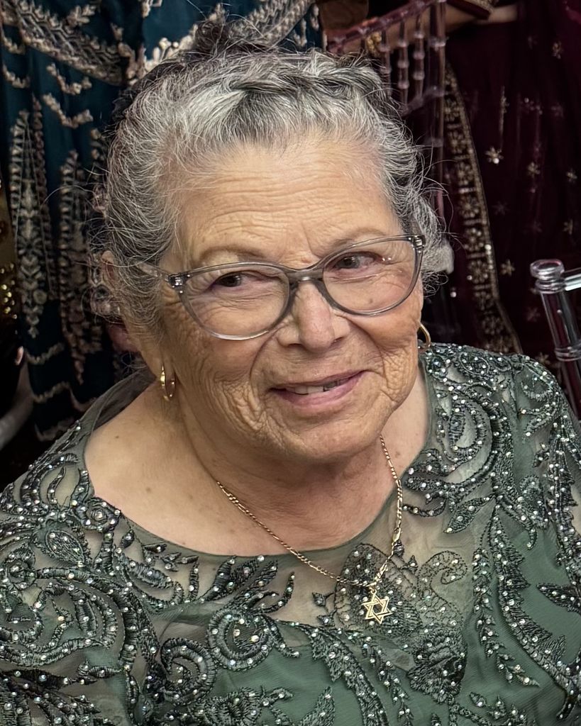 Flor R. Guerra Profile Photo
