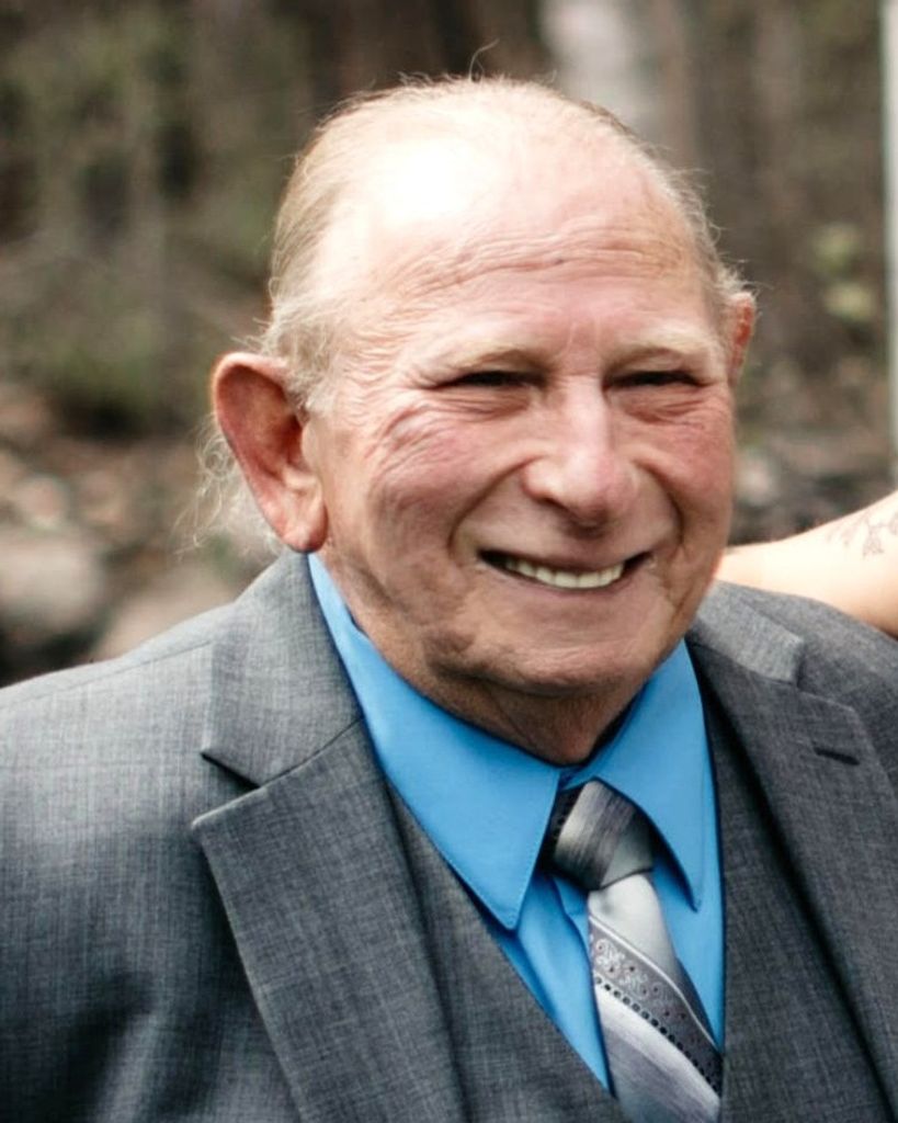 George W. Folinas Profile Photo