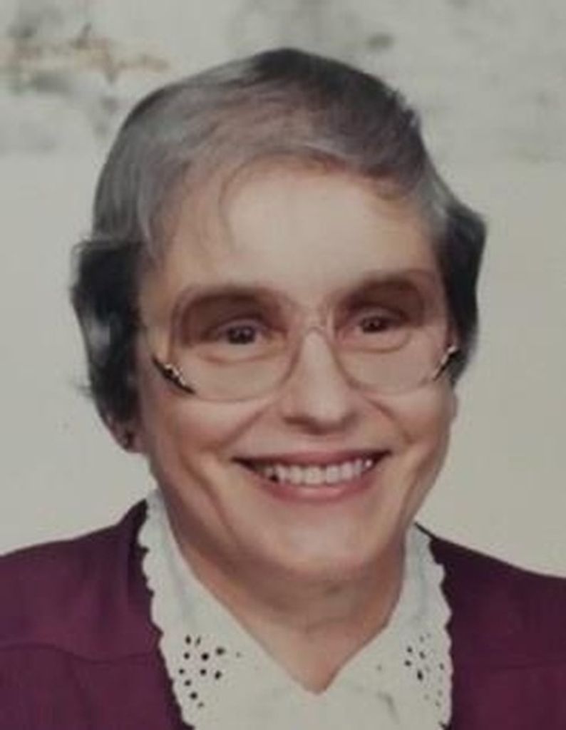 Evelyne Lyons