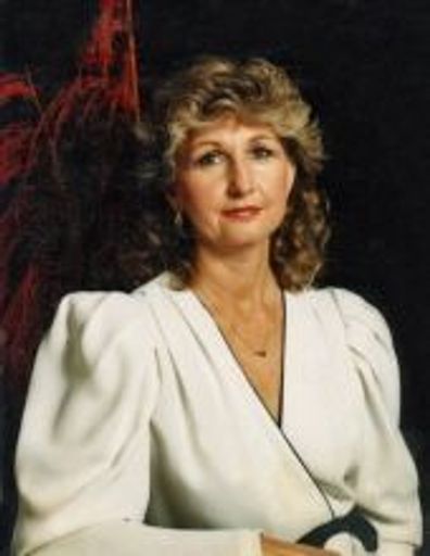 Stella Joan Bischel Profile Photo