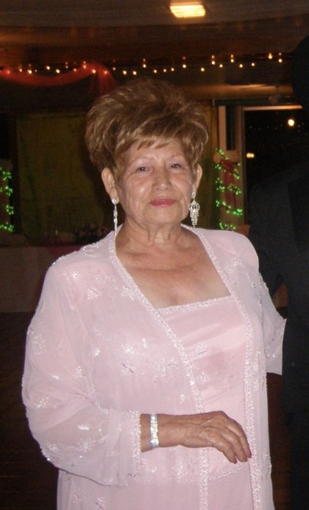 Maria R. Santa Maria Profile Photo