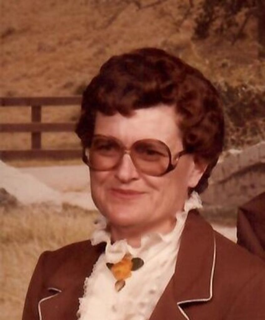 Anna Marie Mertink Raschke Profile Photo