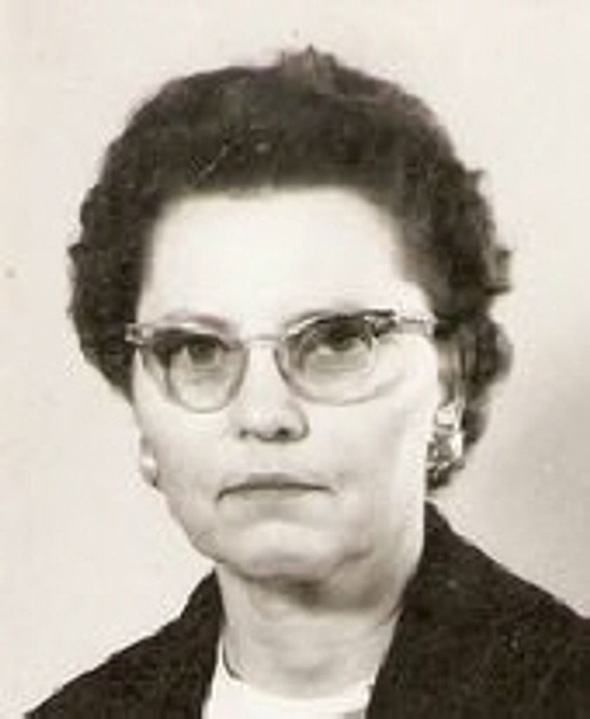 Dorothy Hinze