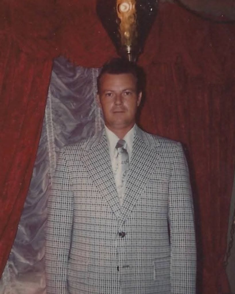 Robert Thomas Jacobs Profile Photo